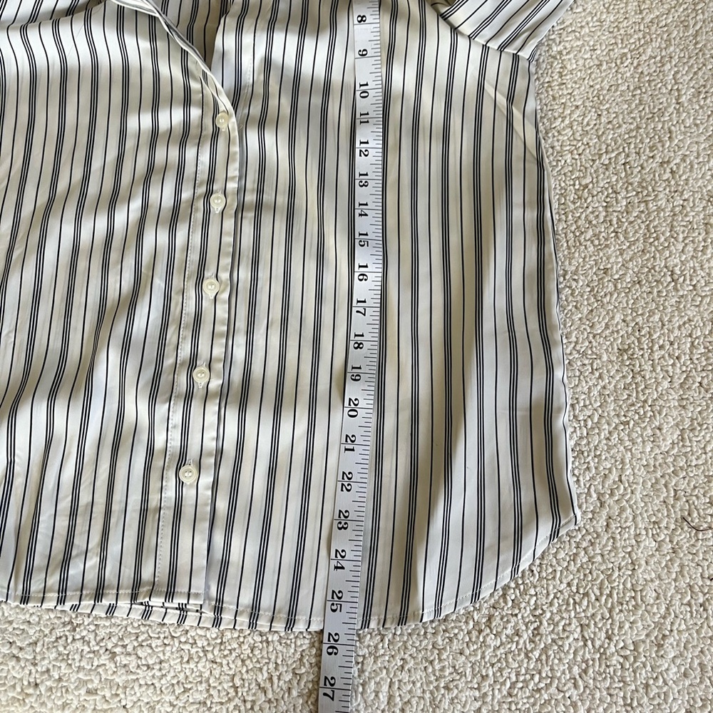 H&M Black and White Striped Shirt neutral casual satin - Picture 8 of 8